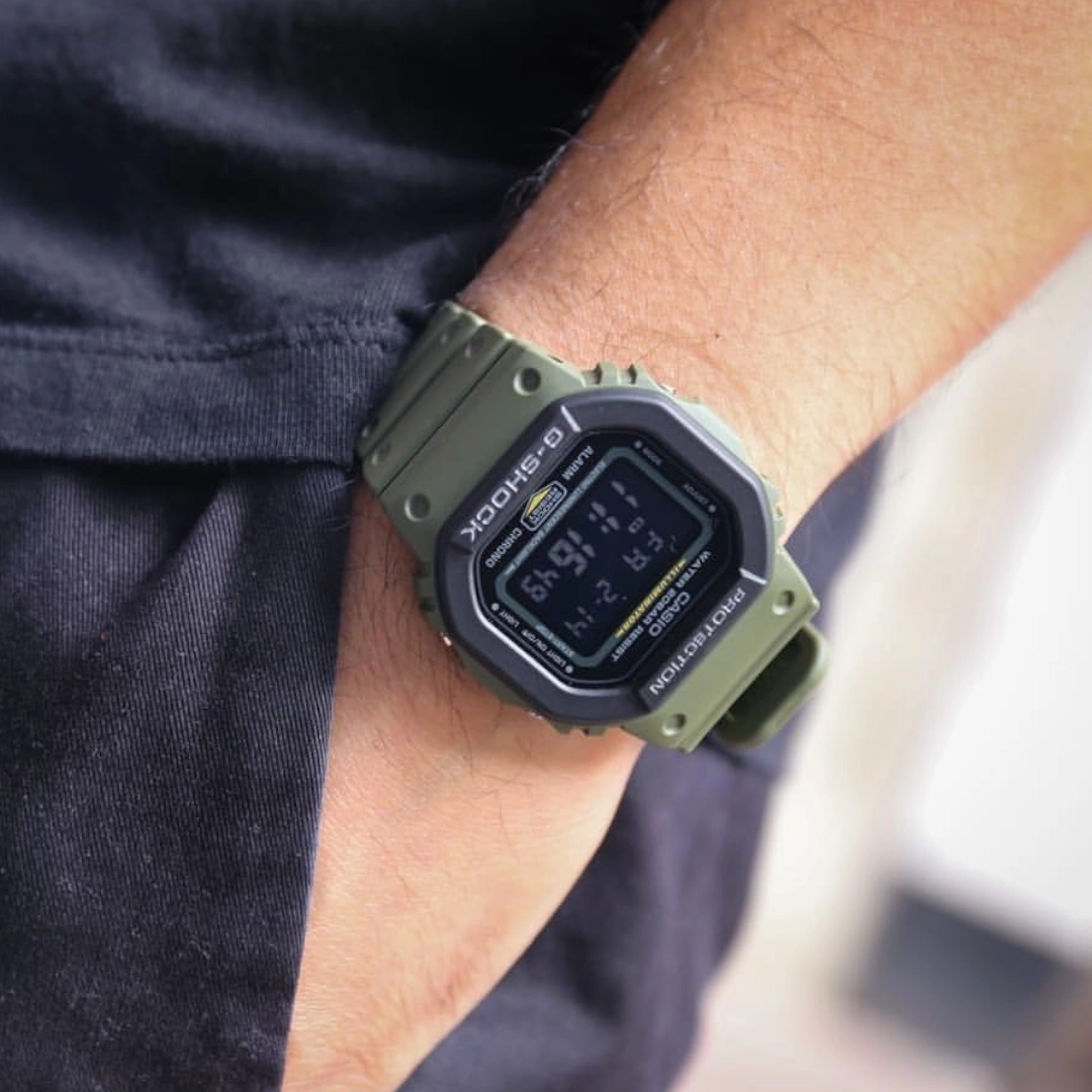 Casio - DW-5610SU-3DR