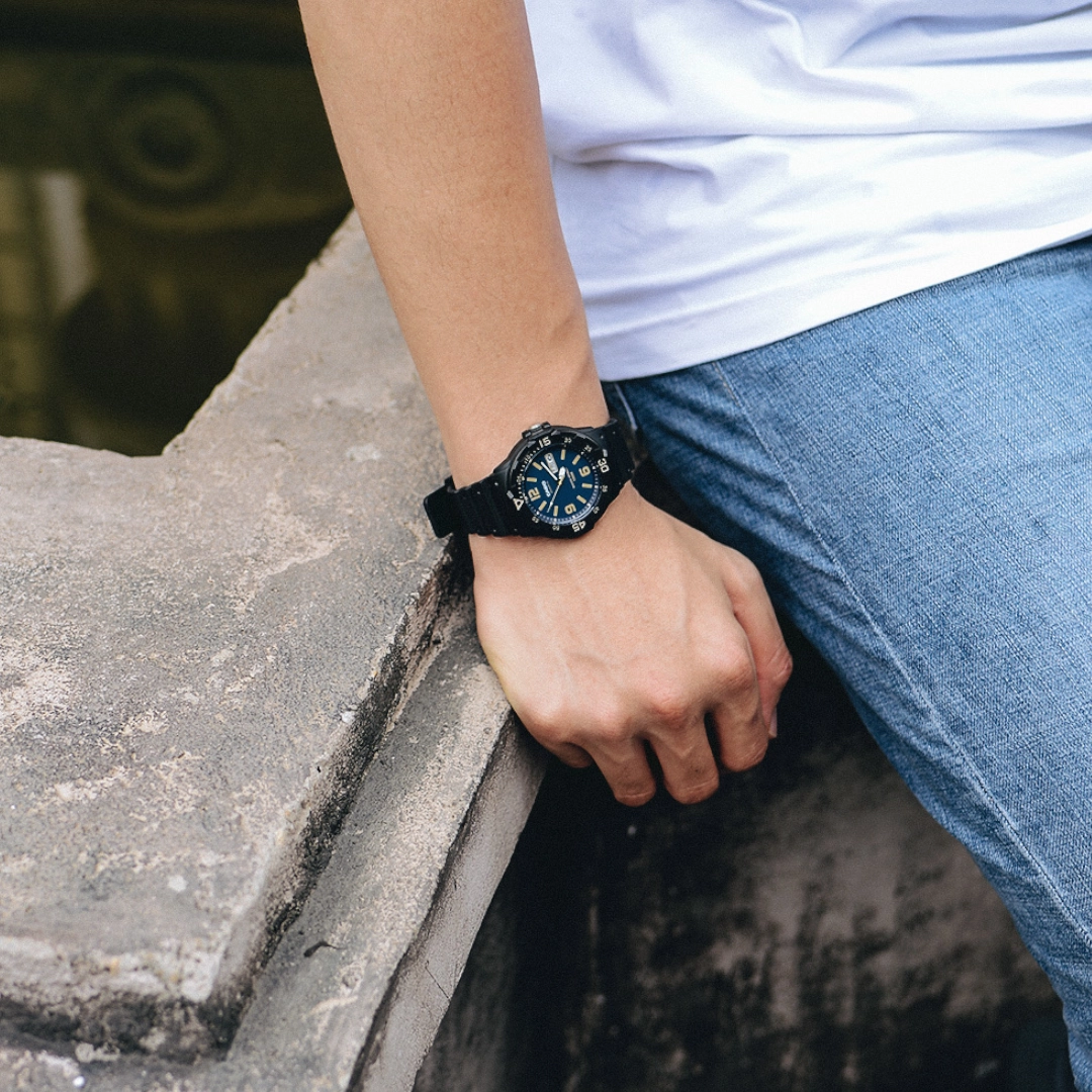 Casio - MRW-200H-2B3VDF