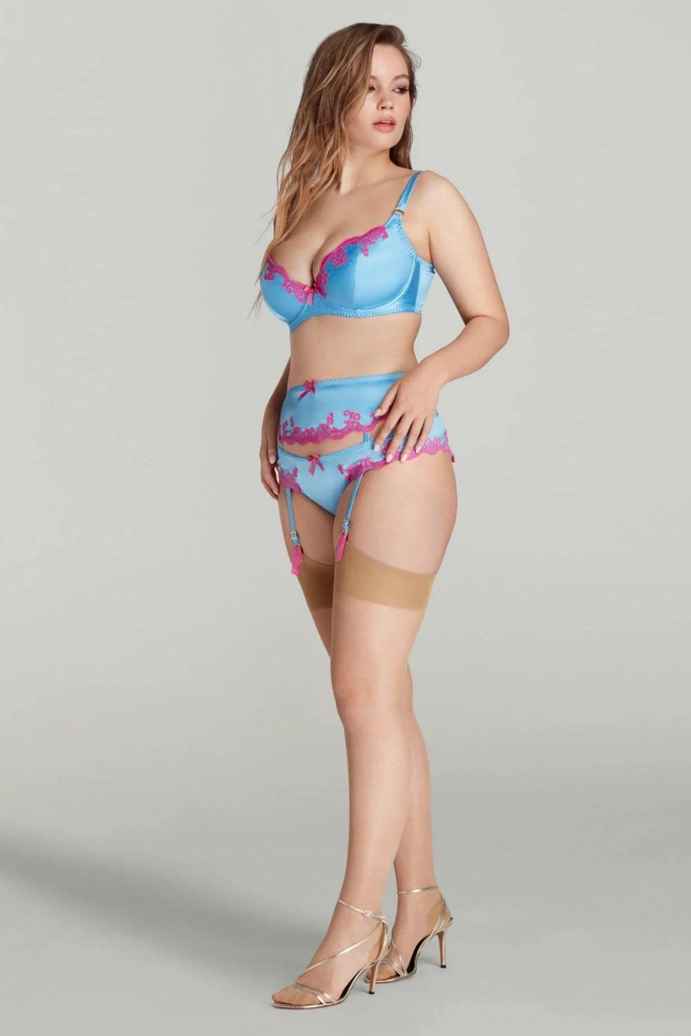 Molly Suspender, Size 2 (UK 8)